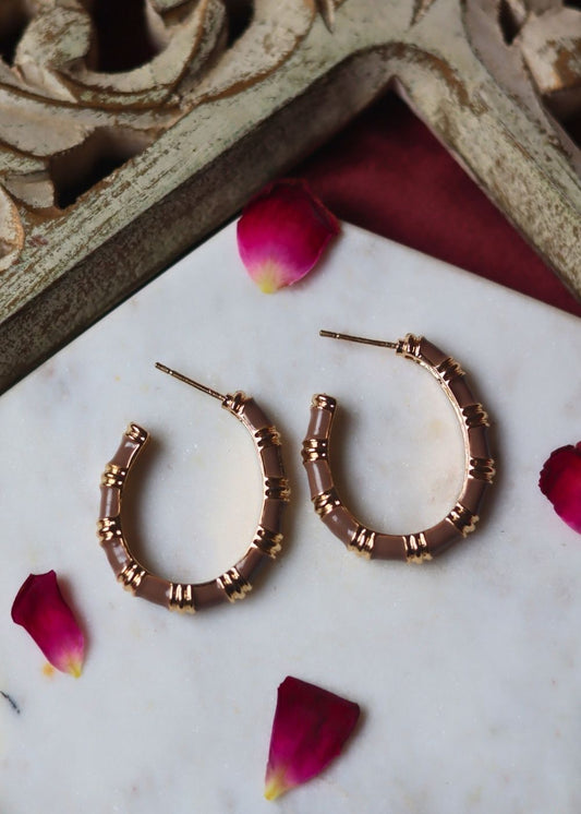 Blossom Studs Brown made with premium quality material