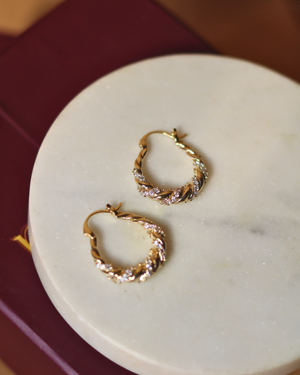 Luna Hoops