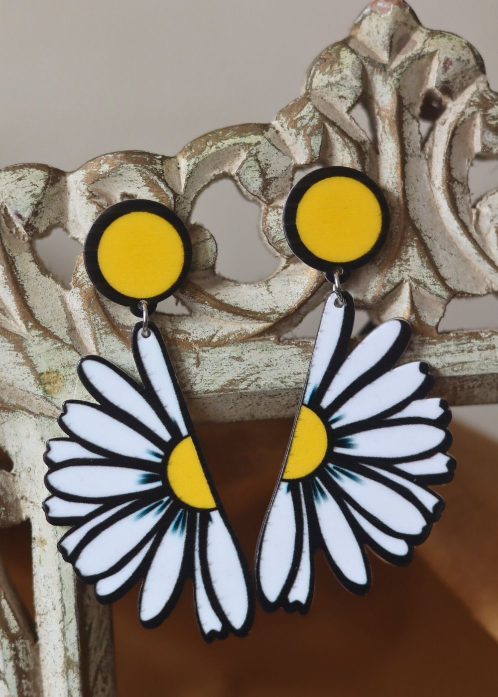 Daisy Earrings with premium quality material