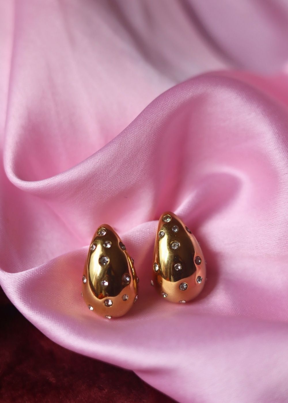 Waterdrop Earrings - Gold made with premium quality material