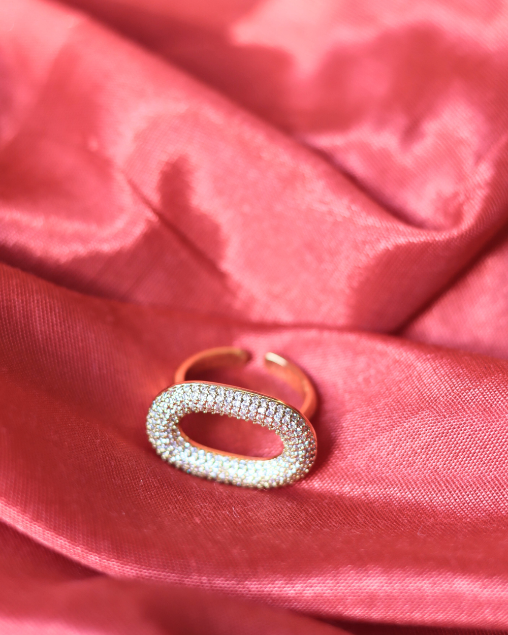 Serene Oval Ring - Gold