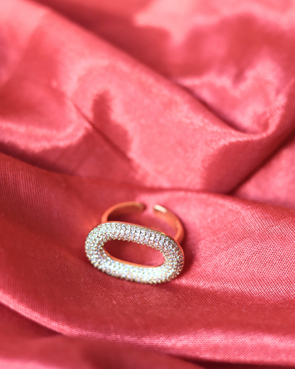Serene Oval Ring - Gold