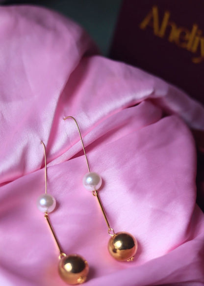 anti tarnish Modern Twist Dangle Earrings 