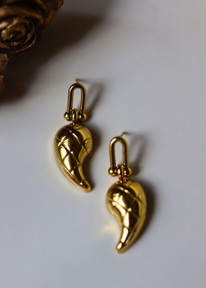 hypoallergic Mirchi Earrings