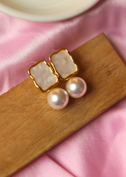 waterproof Pearl essential earring 