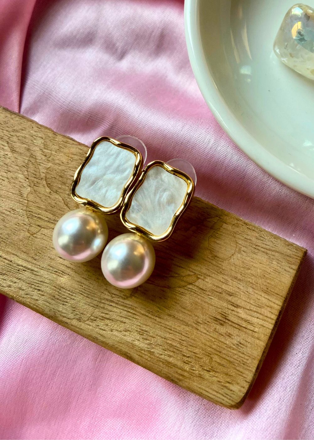 Pearl essential earring made in india