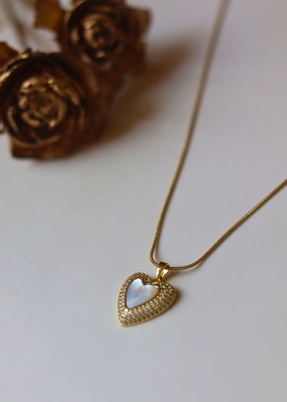 Pearly Heart Necklace with premium quality material
