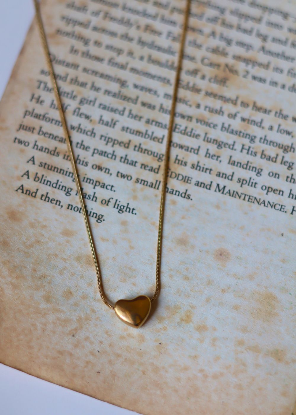 Minimal Heart Necklace with premium quality material