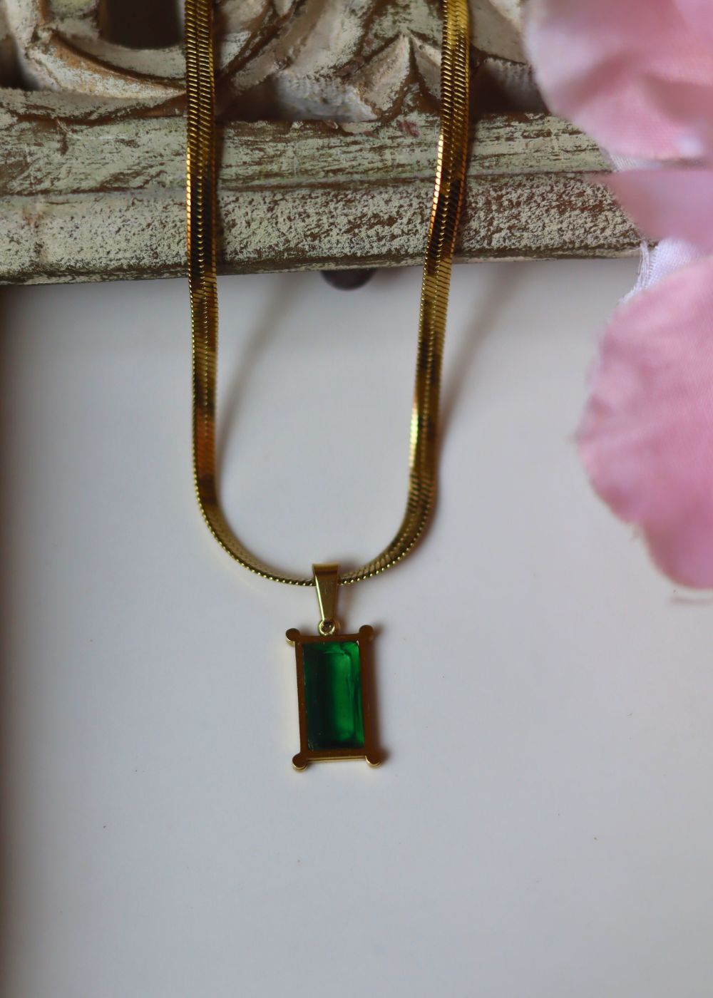 Hypoallergic Statement Green Necklace