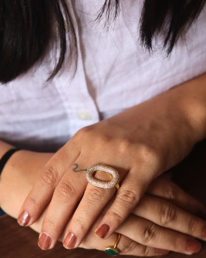 Serene Oval Ring - Gold