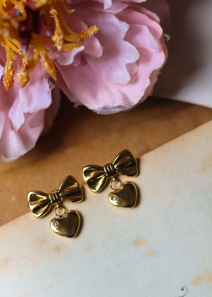 Anti tarnish Girlie Love Earring