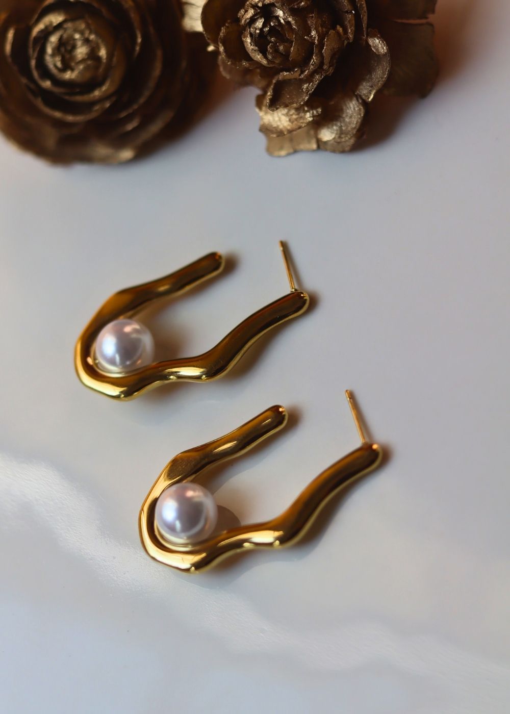 Anti tarnish Misfit pearl Earrings